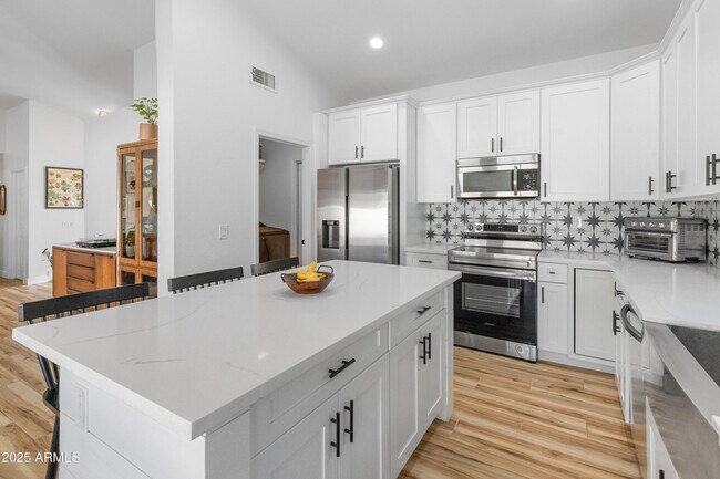 Building Photo - 11622 N 109th St