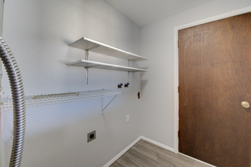 Building Photo - 2032 Division Ave