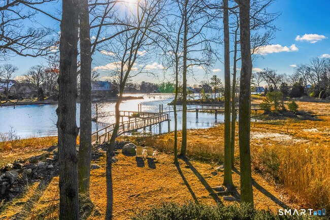 Building Photo - 111 Delafield Island Rd