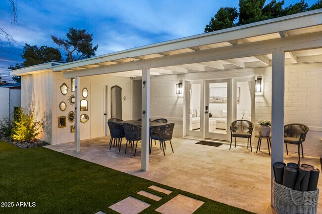 Building Photo - 7736 E Avalon Dr