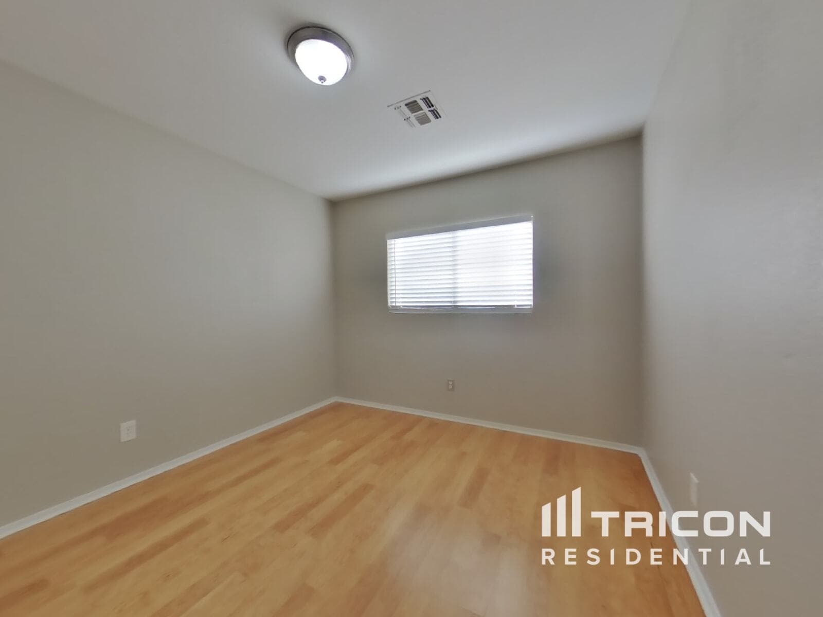 Building Photo - 10534 W Carlota Ln