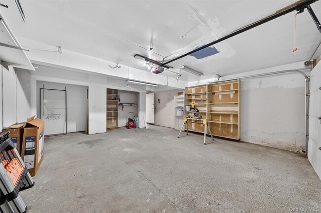 Building Photo - 3304 Whispering Hills Dr