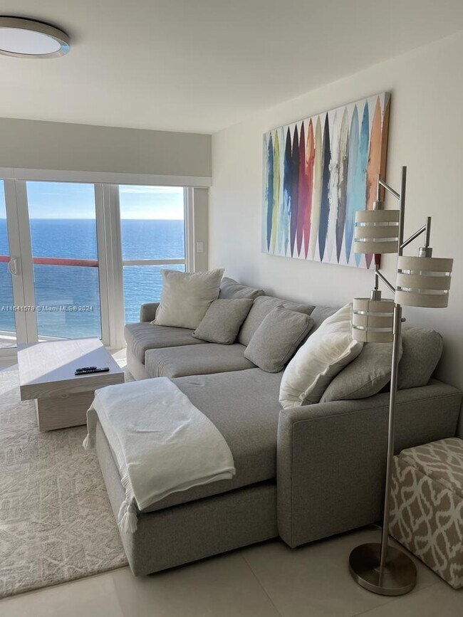 Building Photo - 6767 Collins Ave