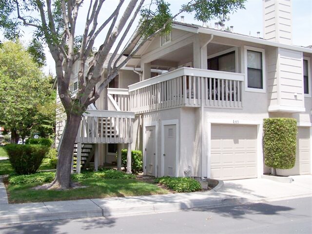 Front - 4977 Conway Terrace