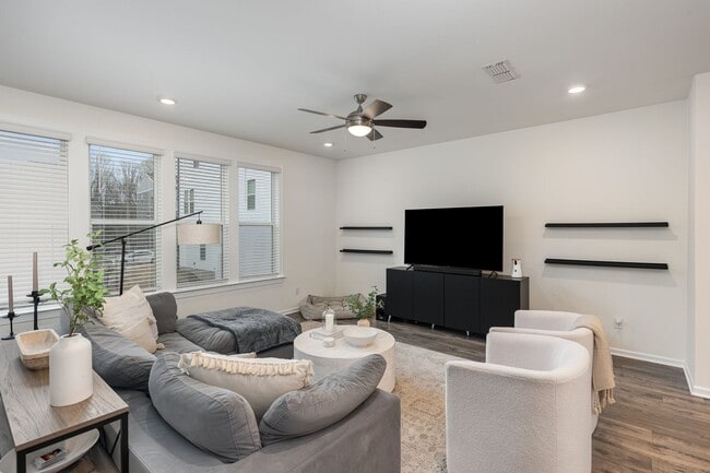 Building Photo - Breathtaking, Spacious Townhome in Parc at...
