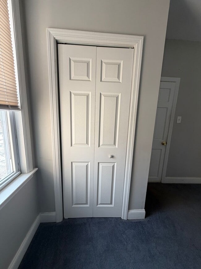 Building Photo - 21 S Wycombe Ave