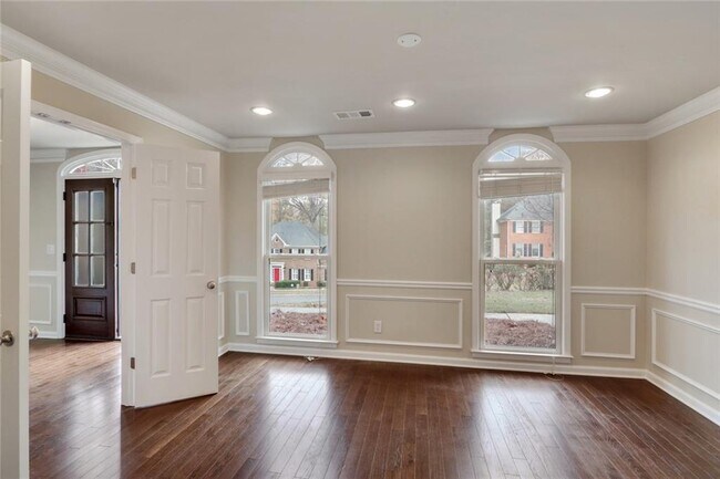 Building Photo - 3520 Billingsley Dr