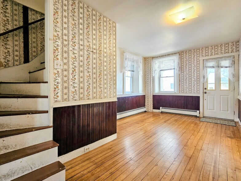 Building Photo - 334 Wissler Rd