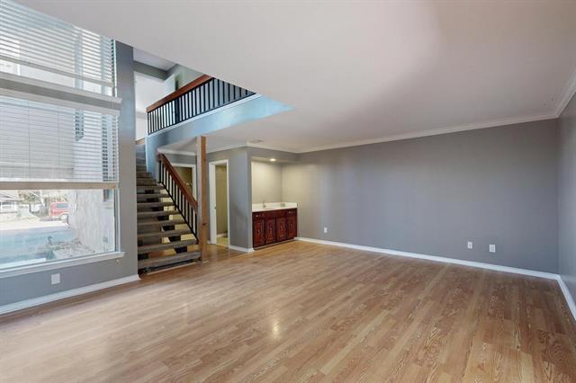 Building Photo - 3103 Lakeside Dr