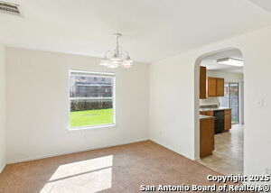 Building Photo - 406 English Saddle