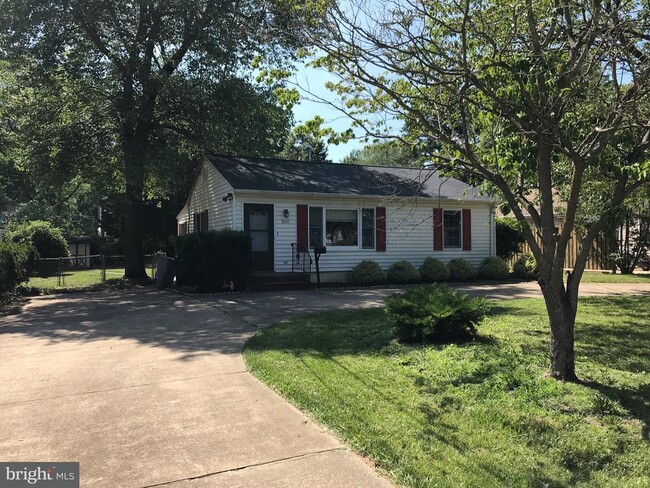 Building Photo - 3010 Strathmeade St