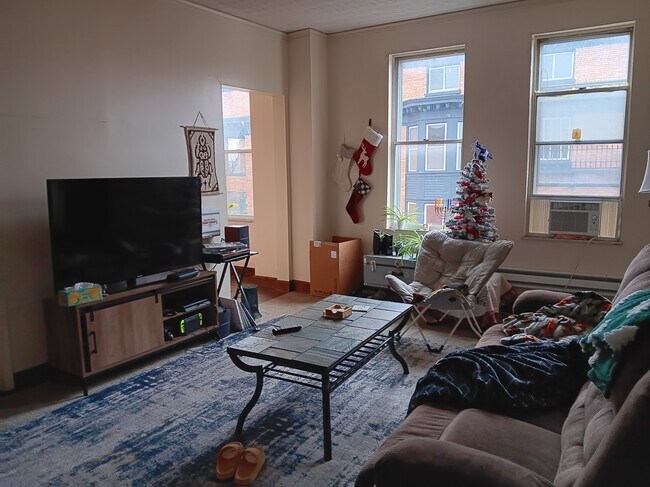 Building Photo - 2148 Auburn Ave