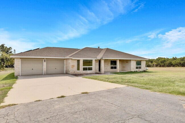 Building Photo - 451 Co Rd 276