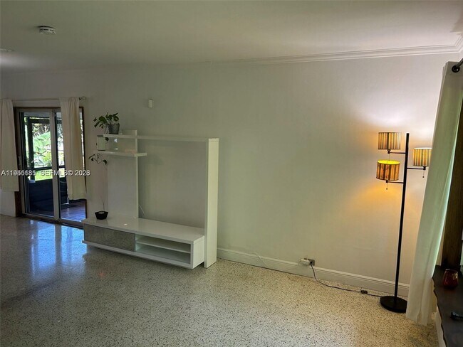 Building Photo - 9530 NW 1st Ave