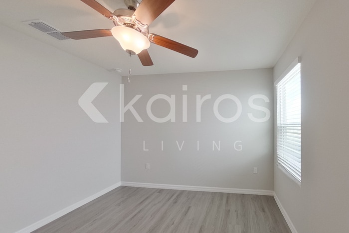 Building Photo - 8584 SW 44th Ct