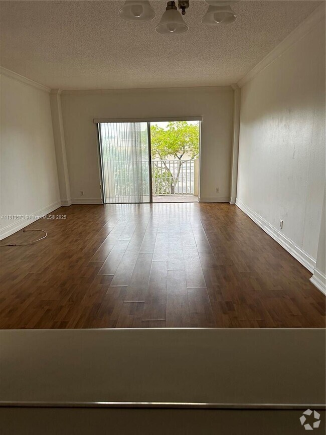 Building Photo - 1455 N Treasure Dr
