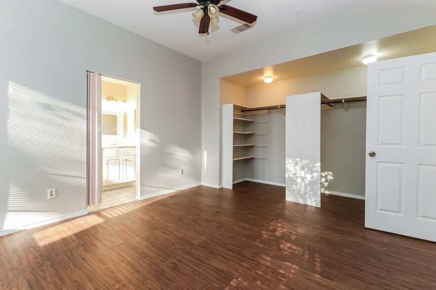 Building Photo - 5210 Kristen Ct