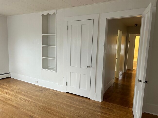 Building Photo - 17 Lincoln St