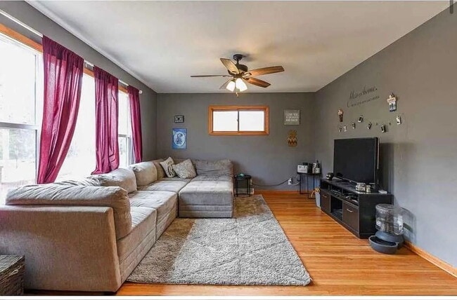 Building Photo - 822 Beech St