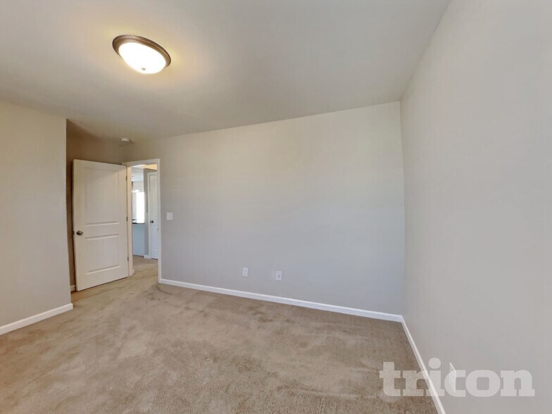 Building Photo - 113 Cornfield Ln