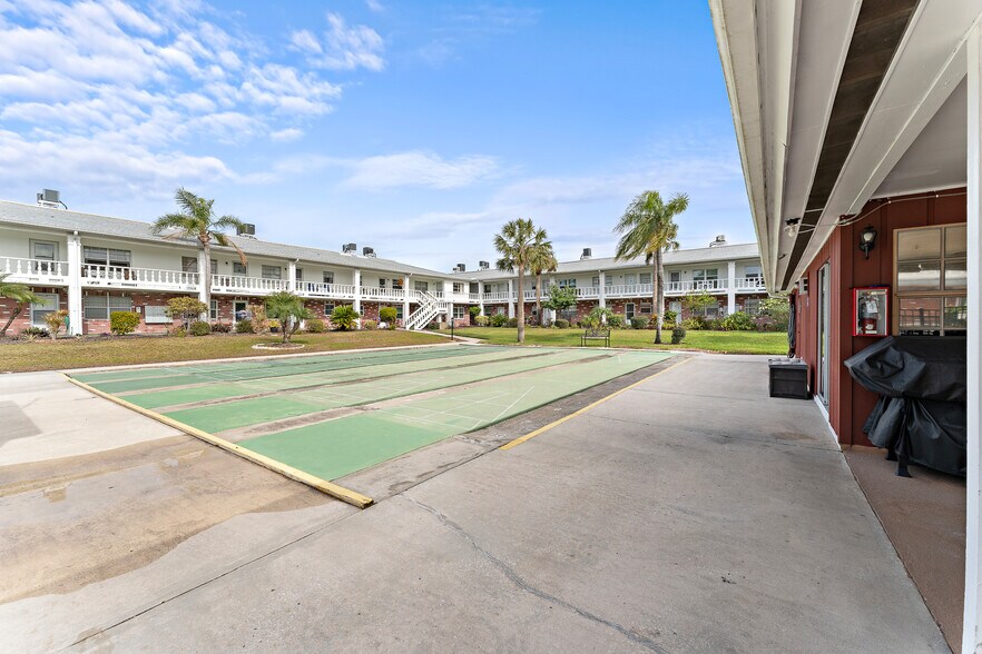Building Photo - 4746 Azalea Dr