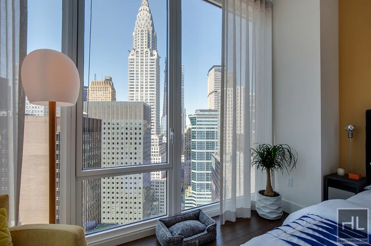 Building Photo - East 44th Street