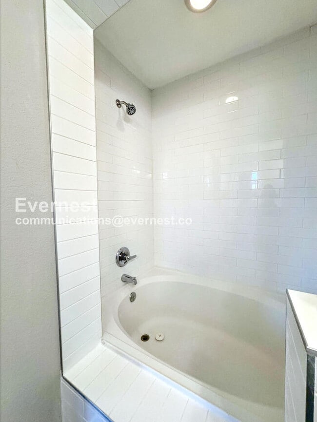 Building Photo - 10626 Cherrybrook Cir