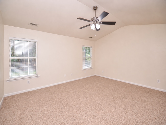 Building Photo - Legacy Park 3BR Home on 1 Acre with Loft, 3 Baths, and Summer-Ready Amenities  3 Bedrooms | 3 Bat...