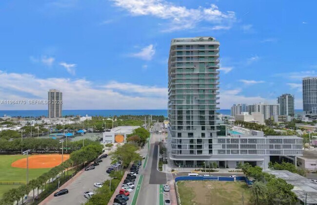 Building Photo - 580 72nd St