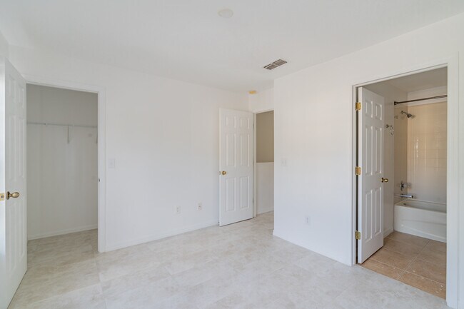 Building Photo - 2006 Fiesta Ridge Ct