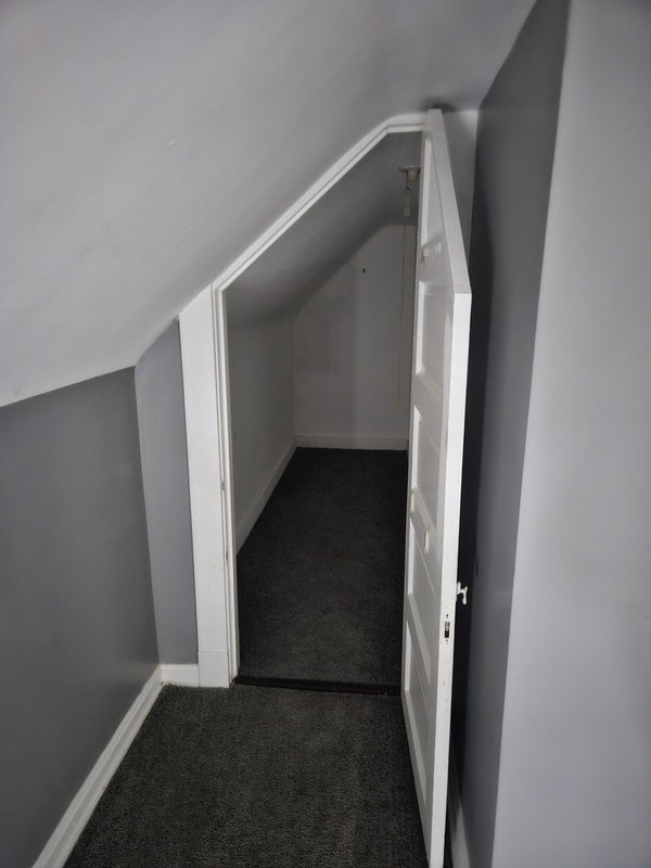 Building Photo - 3336 W 54th St