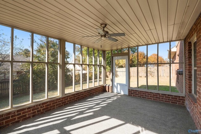 Building Photo - 107 Autumn Haven Ln