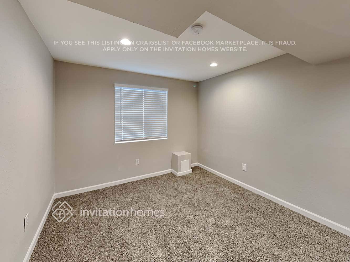 Building Photo - 366 Emerald St