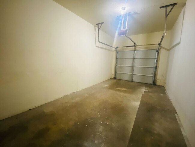 Building Photo - 5254 Karl Rd