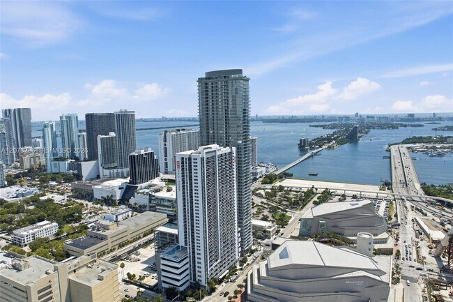 Building Photo - 1400 Biscayne Blvd