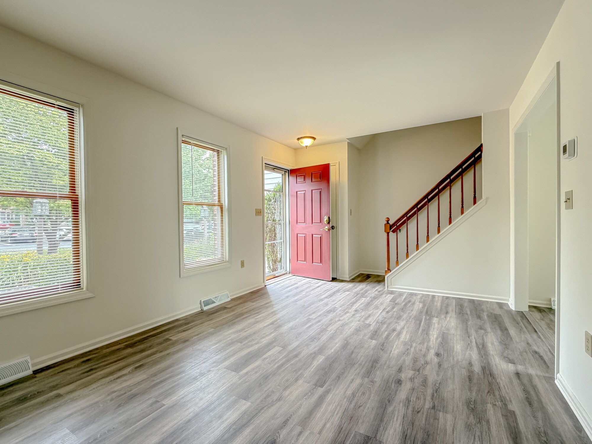 Building Photo - 28 Pheasant Ln