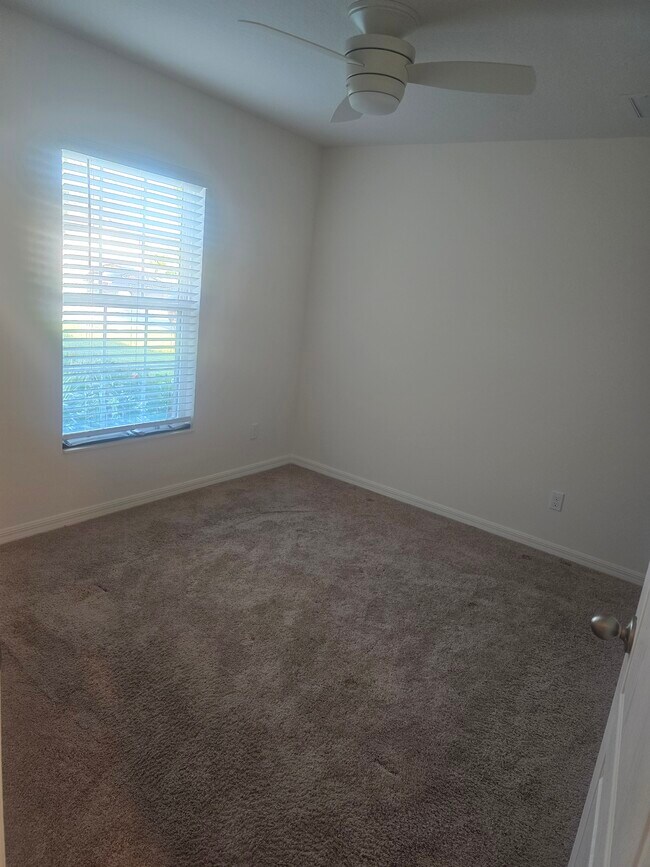 Building Photo - 1506 Merriment Way