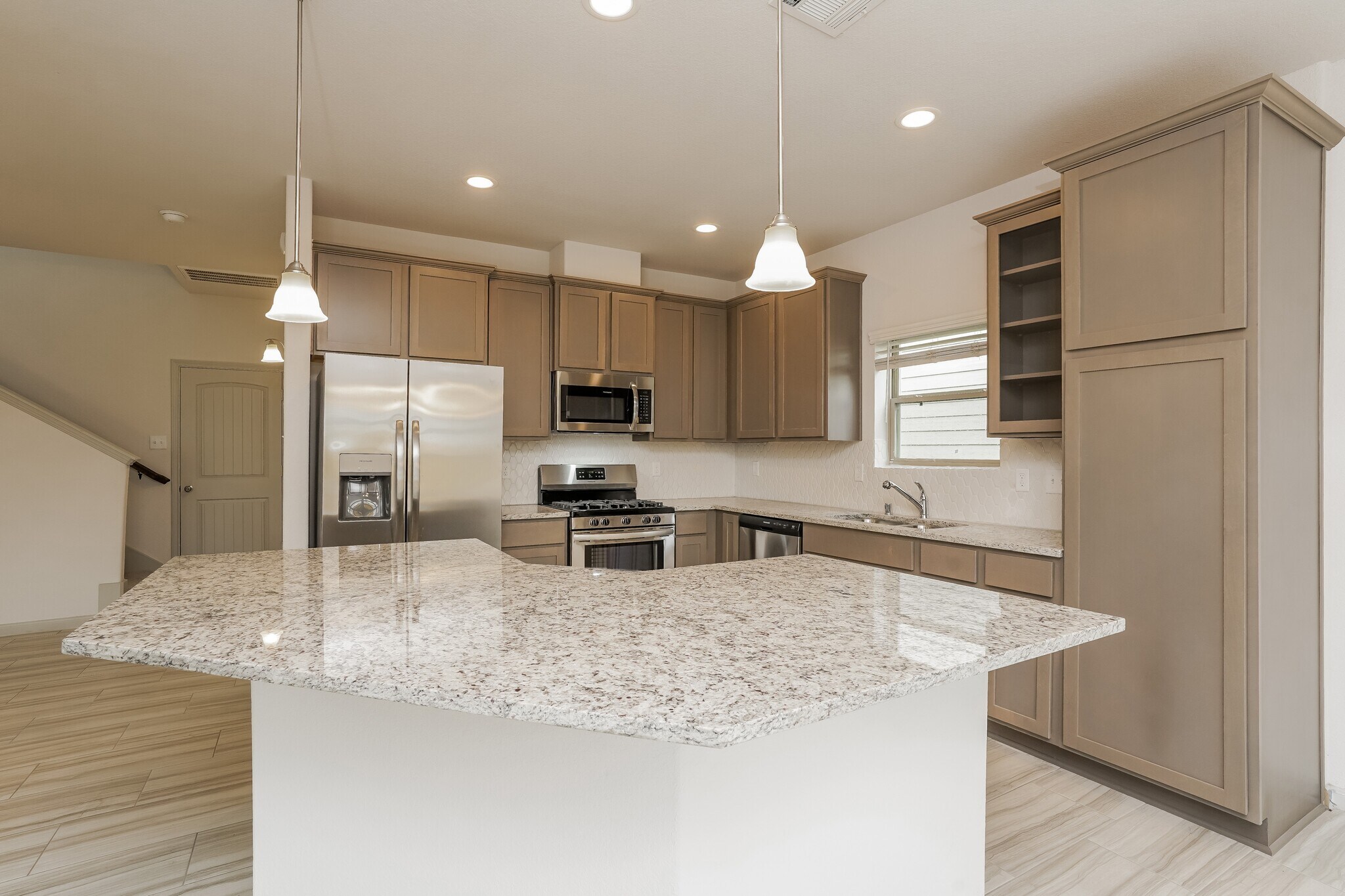 Building Photo - 7918 Fijian Cypress Dr