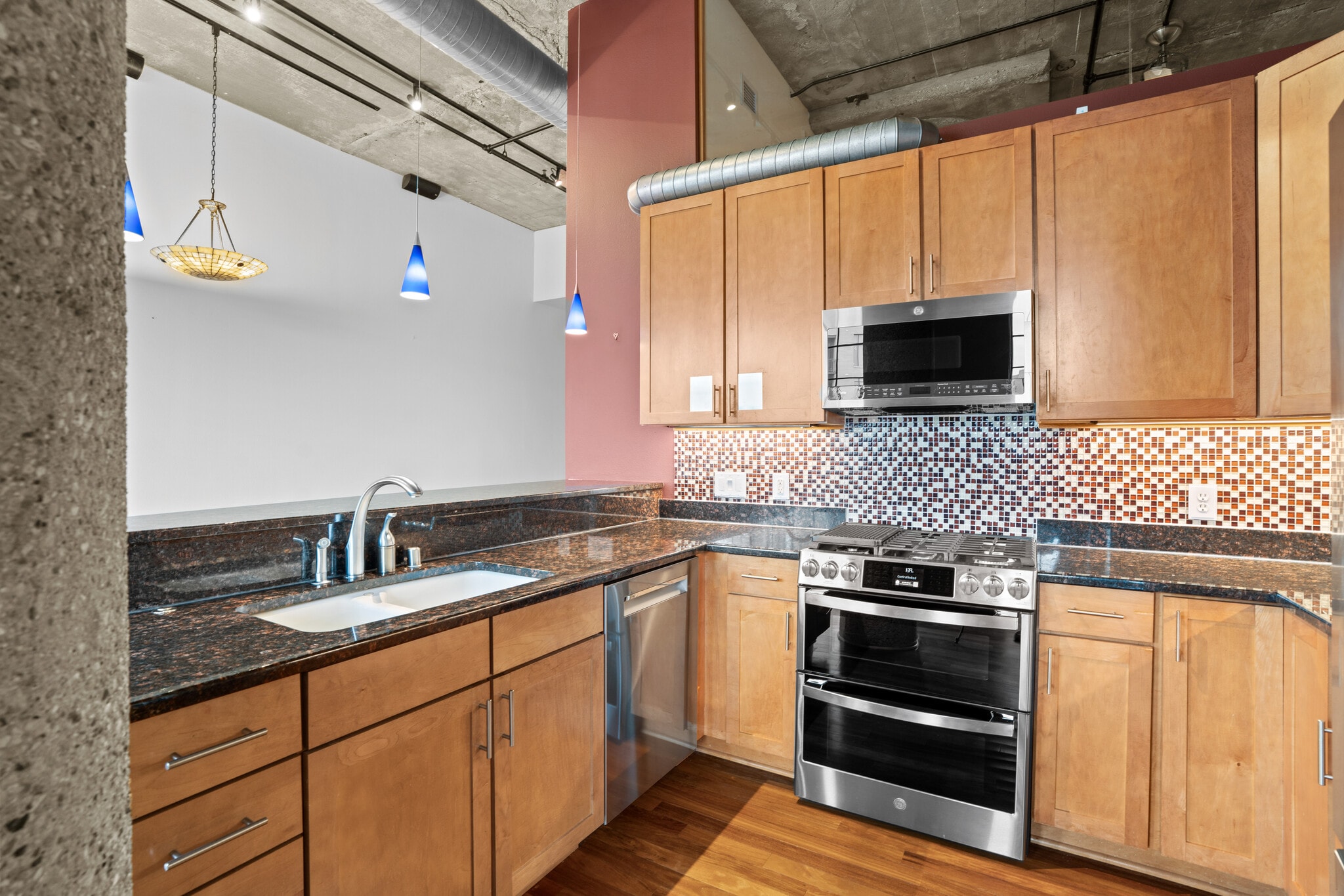 Kitchen - 311 E Erie St