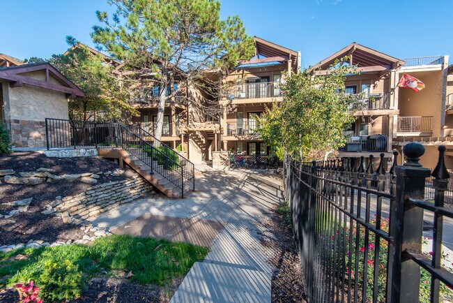 Building Photo - 4727 Jarboe St