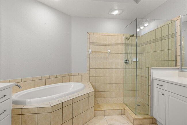 Building Photo - 99 Vivante Blvd