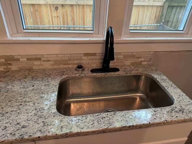 Kitchen sink - 3814 10th Ave SW