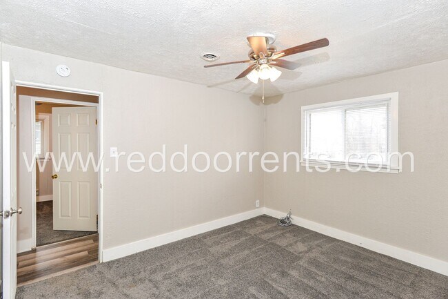 Building Photo - Coming soon! - Experience Urban Sophistica...