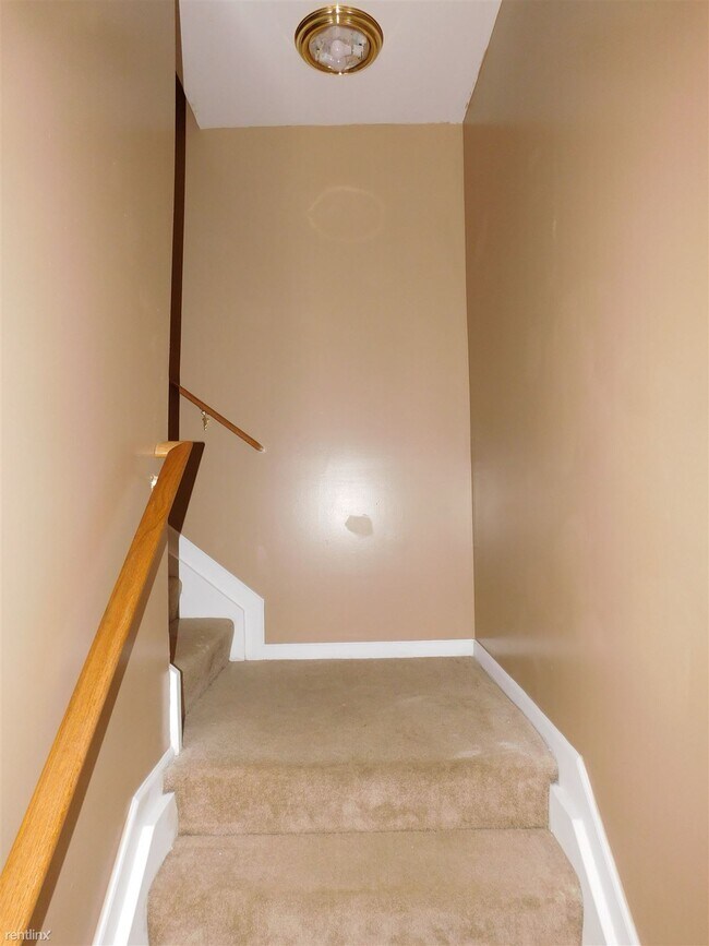 Building Photo - 3 br, 2 bath Condo - 857 Brandon Ave 857B