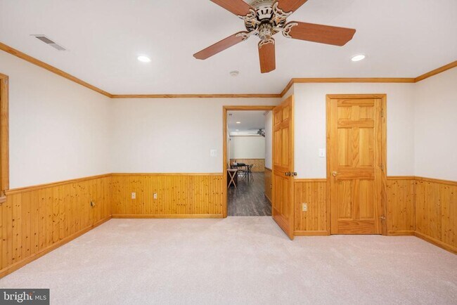 Building Photo - 12907 Martingale Ct