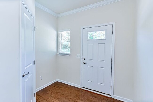 Building Photo - 307 Christiane Way