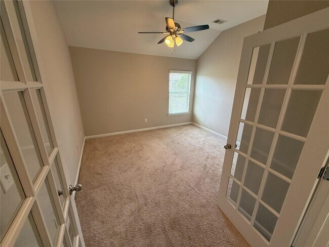 Building Photo - 5715 Bucknell Trace