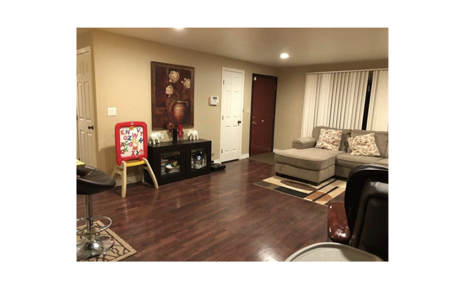 Building Photo - 3643 35th Ave W