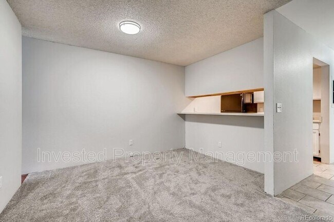 Building Photo - 540 S Forest St