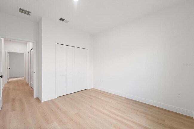 Building Photo - 746 Marion Oaks Manor